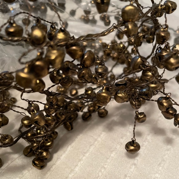 NWT Anthropologie/Terrain gold/brass jingle bell garland - Picture 3 of 6